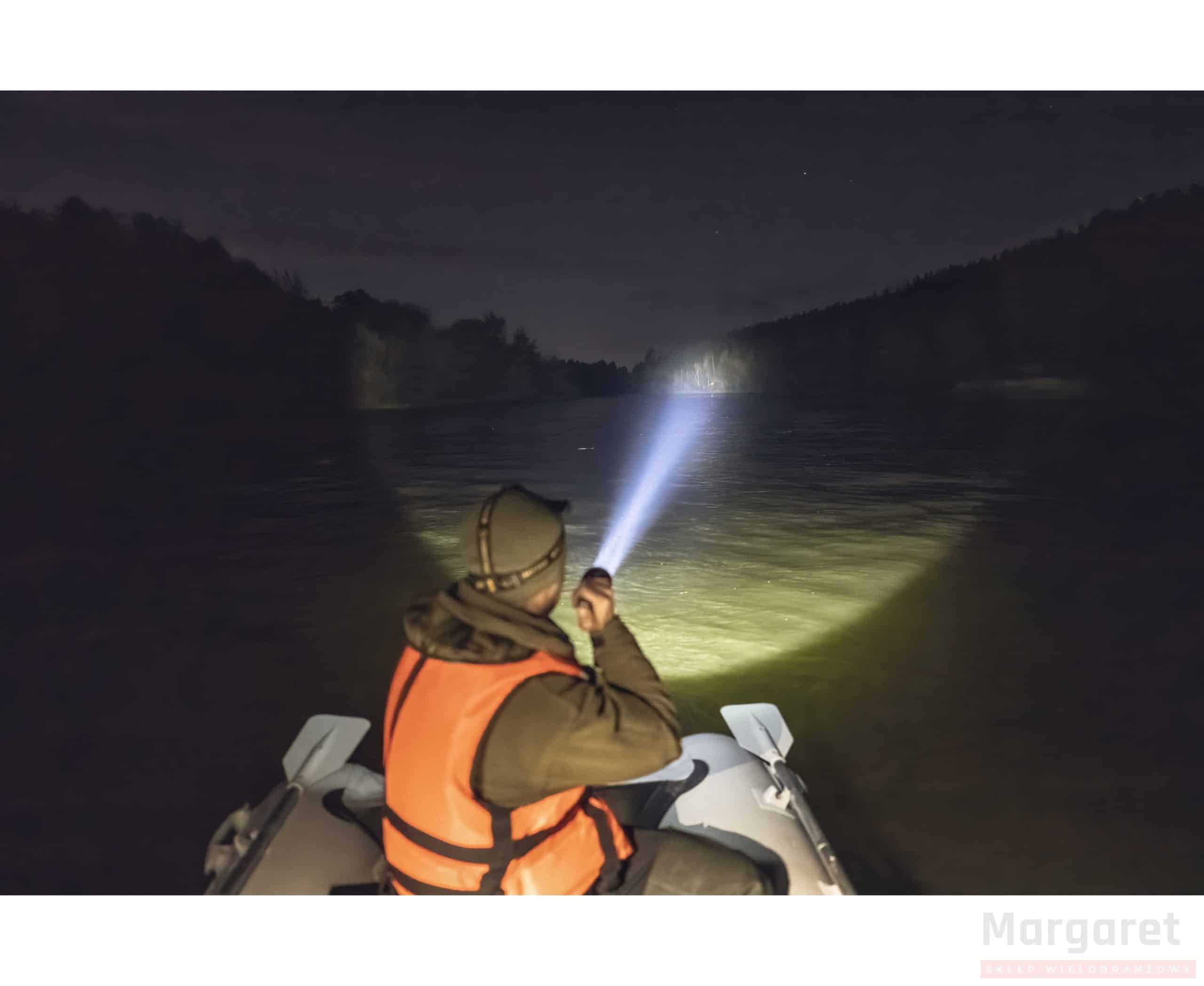 ARMYTEK BARRACUDA PRO MAX 2800 lm -1000 metrów zasięgu - obrazek 4